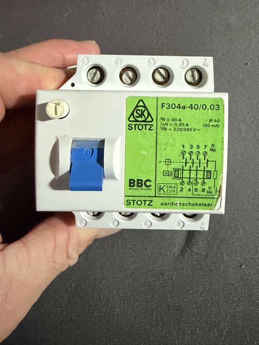 Wyłącznik różnicowoprądowy BBC STOTZ F304a 40A 30mA 4P