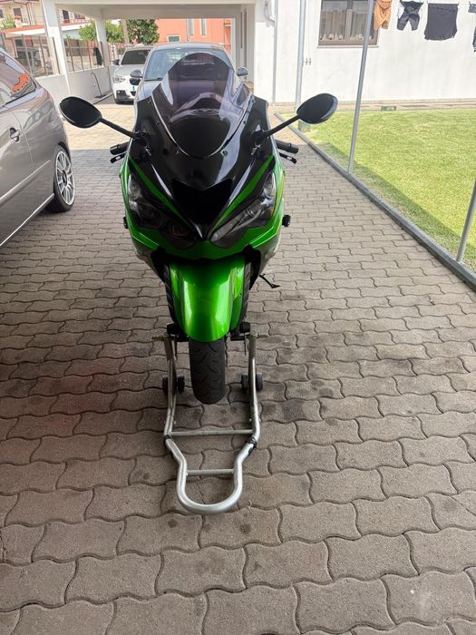 Kawasaki zzr1400
