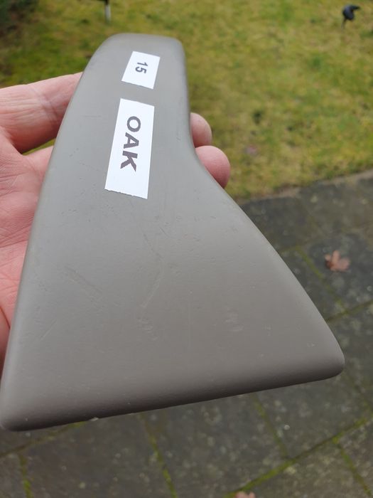 zaślepka rączki lewej volvo V70 XC70 S60 2001 -04 OAK NR 15