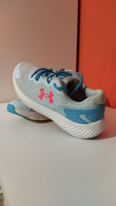 Obówie sportowe damskie