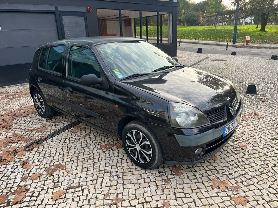 Clio 1.2 gasolina ano 2002