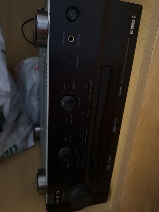 Amplificador Yamaha RX-V550