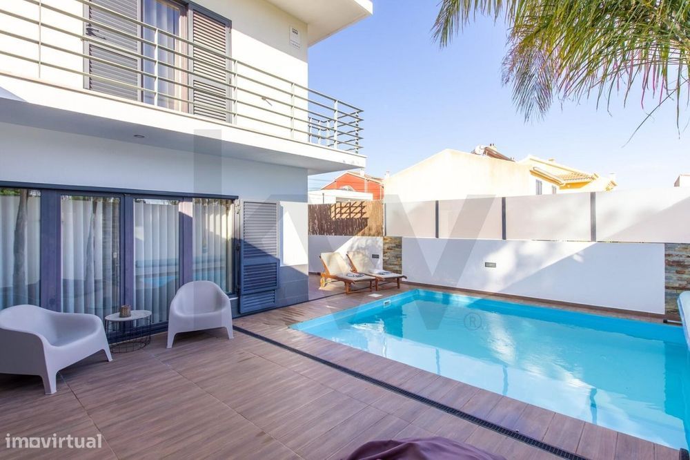 A Casa dos Seus Sonhos: Moradia T3 com Piscina, Churrasqueira e Terraç