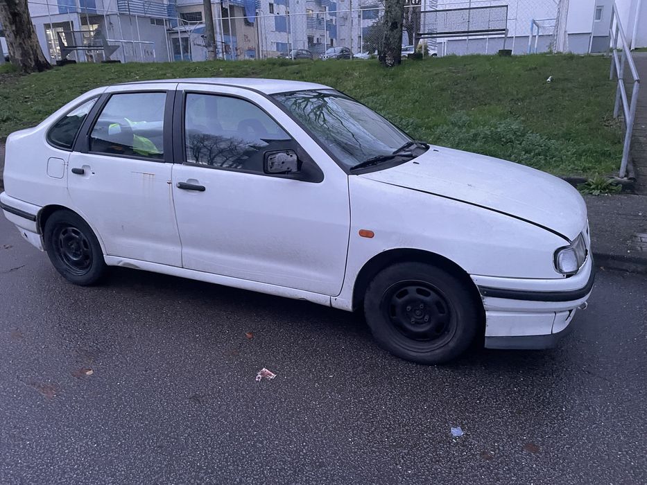 Seat cordoba 1.4 Leia descrição