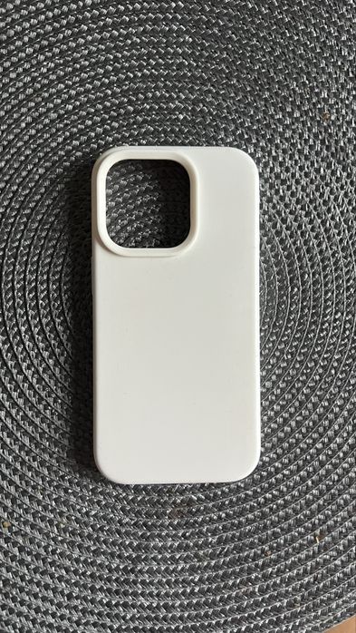 Продаю білий чохол для iphone 14 pro / про