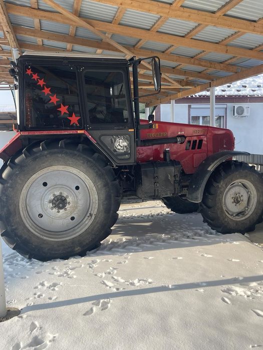 Продам трактор мтз 1221