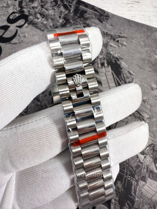 Годинник Rolex Day-Date 40 Blue Roman Dial Ролекс