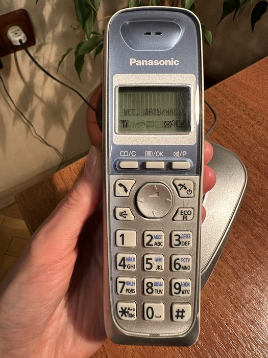 Стаціонарний телефон Panasonic KX-TG2511UA