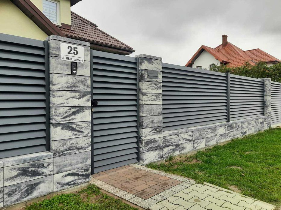 Ogrodzenia z bloczków łupanych, metalowe, frontowe, bramy, furtki