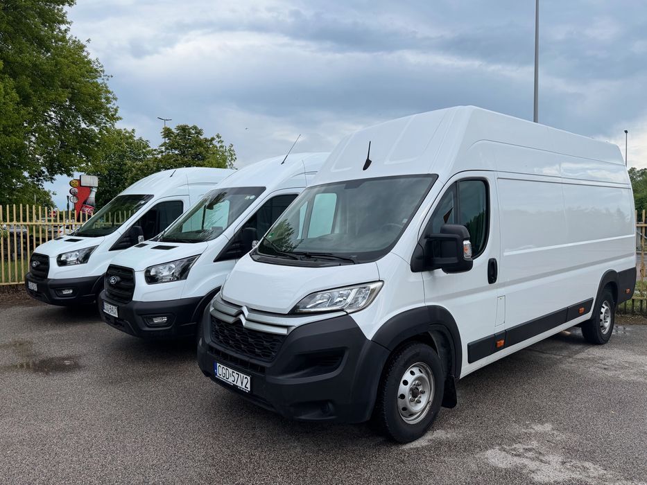 Wynajem busa (BUS) Wypożyczalnia samochodów Wynajem Dostawczaka Winda