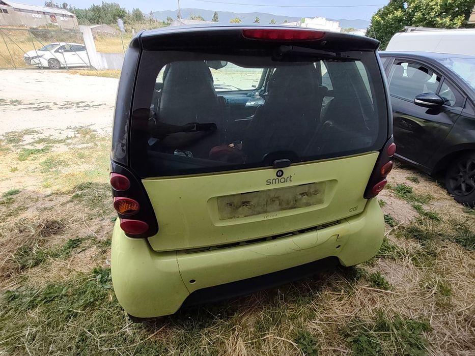 Smart fortwo dci ano 2003 para peças todo o material disponivel