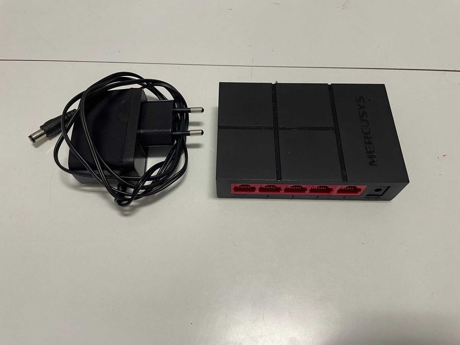 2x Switch Mercusys Gigabit 5 Portas + 8 Portas