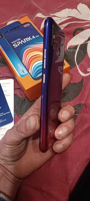 Продам Techno spark 4 Lite