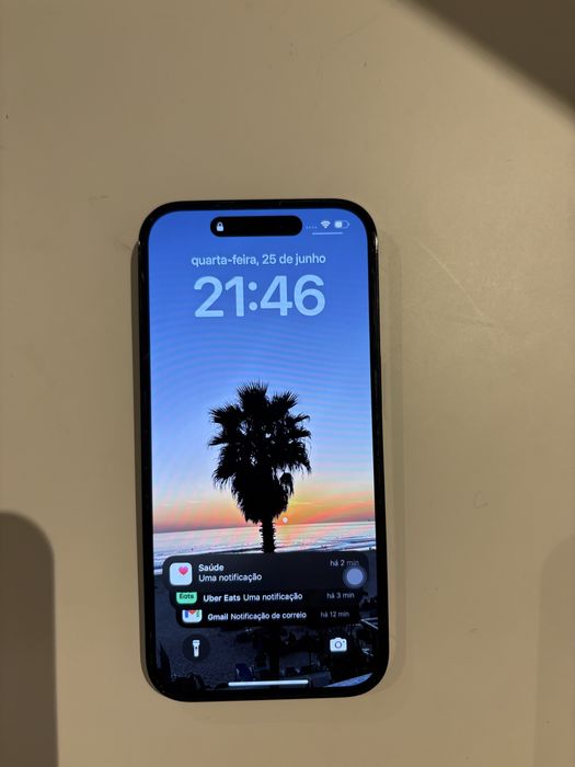 Iphone 14 pro em prefeito estado
