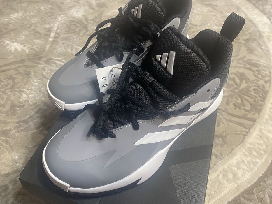 Кросівки Адідас оригінал