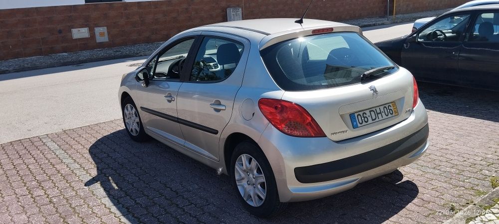 Peugeot 207 1.4 gasolina