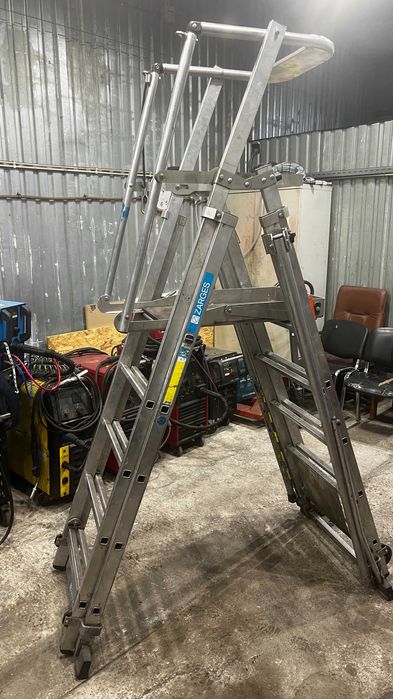 Aluminiowa platforma robocza drabina platformowa ZARGES 41327 (1,31-2,35m)