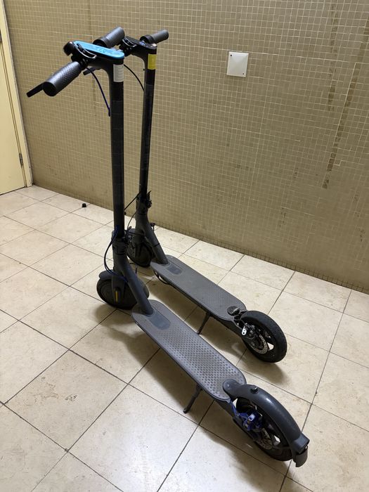 2 trotinetes Xiaomi