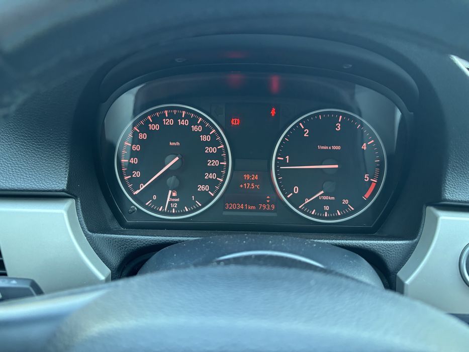 BMW e91  2011 дизель 2.0