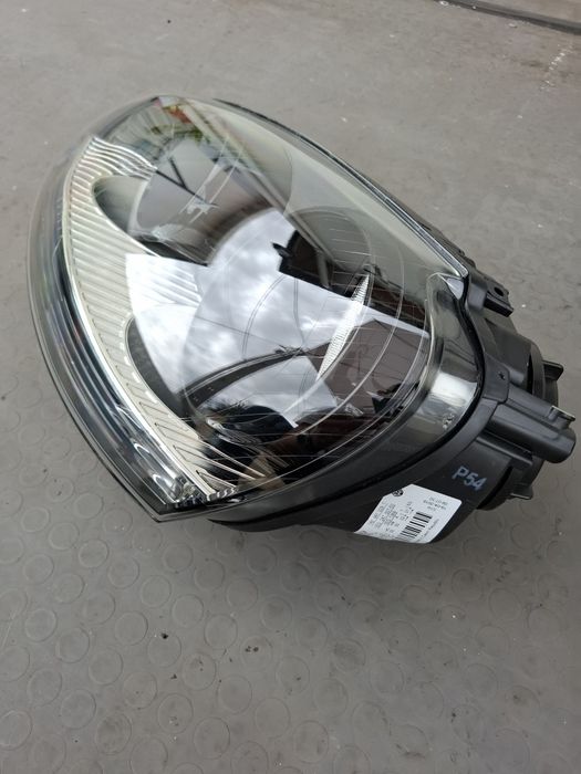 Farol Esquerdo Golf V GTI