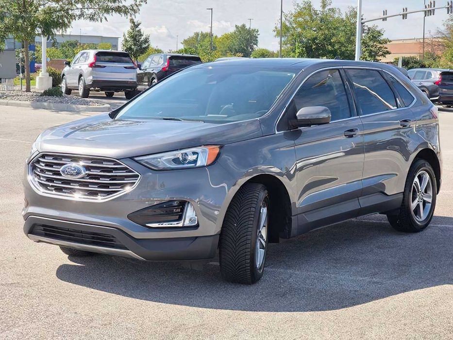 Ford Edge      2021