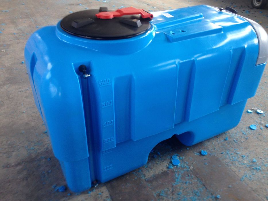 Бочка обприскувача оприскувача поліетіленнова пластикова ємність бак