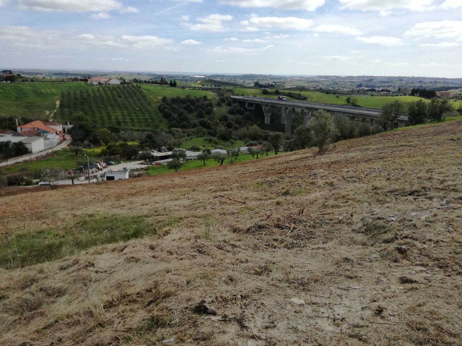 Terreno urbanizável em Moçarria com vista panorâmica de vários Km