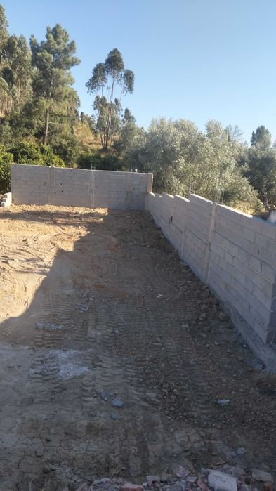 Construção de muros e vedações, muros de contenção em confragens