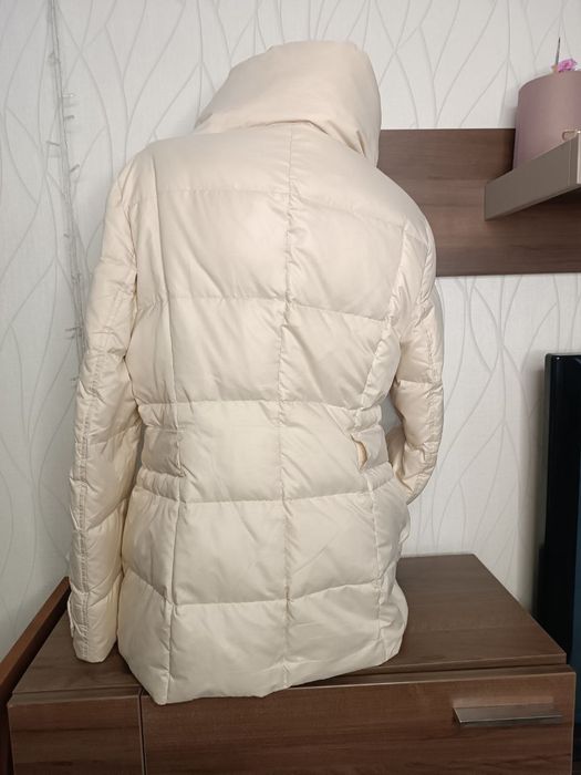 Женская курточка Esprit 48-50
