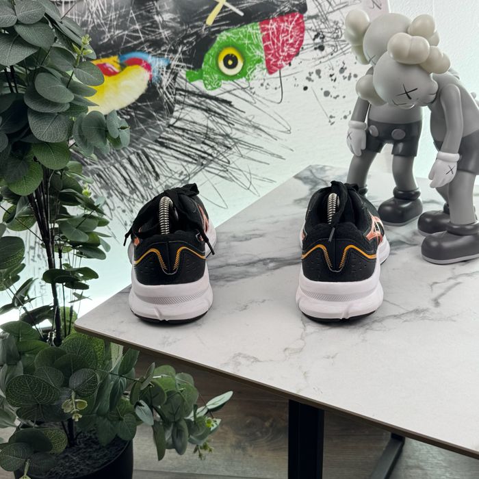 Кросівки Asics Jolt 3 38 розмір Е5730