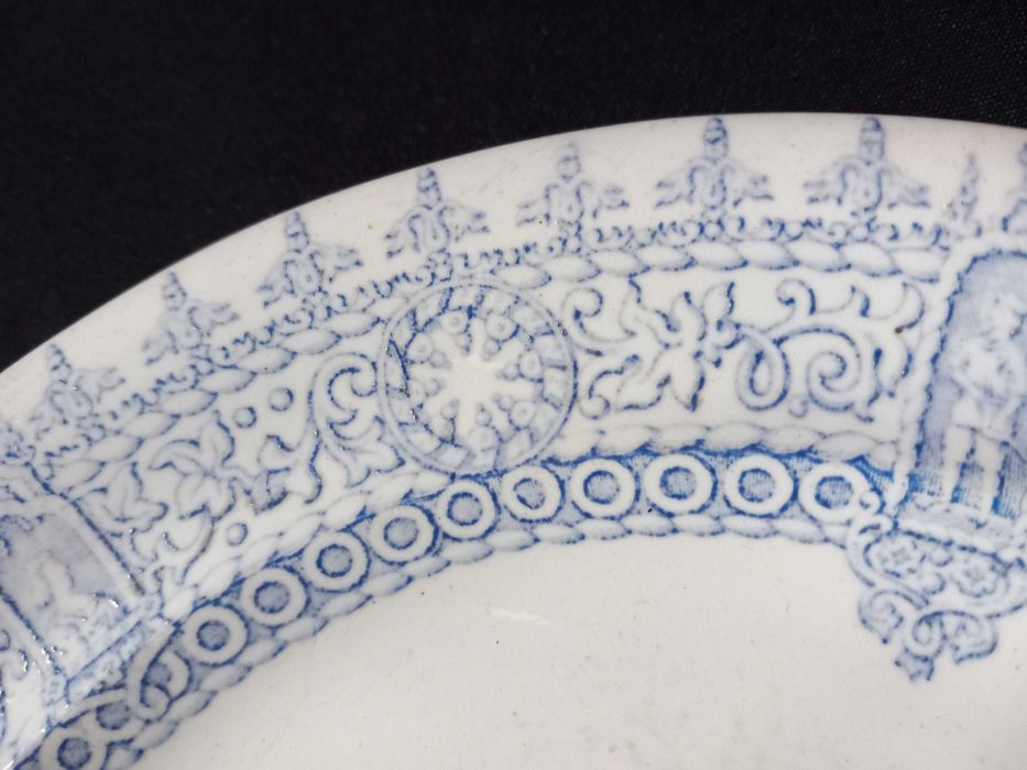 Fábrica Alcântara - Prato Manuelino com decoração aos Descobrimentos