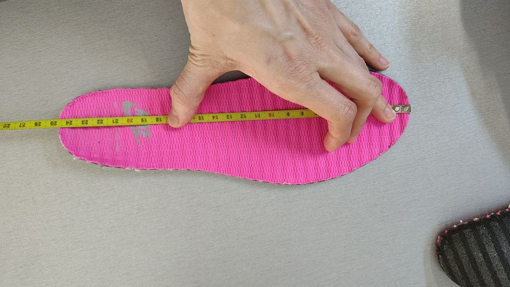 Кросівки Nike, устілка 24,5 см ,розмір  37,5
