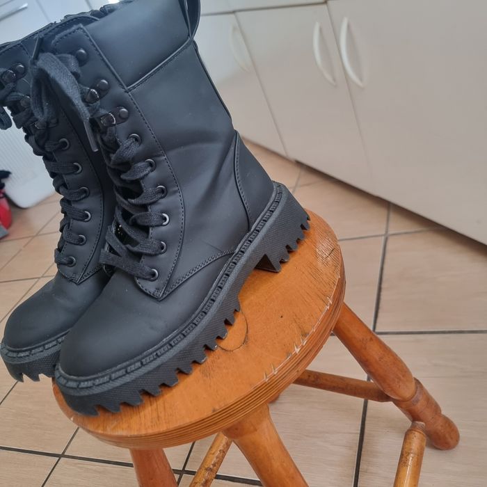 Buty zimowe damskie