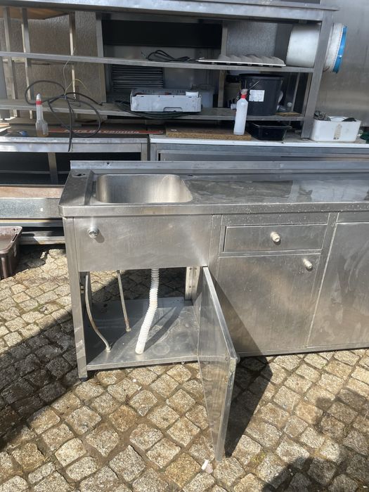 Bancada com pia industrial - Inox