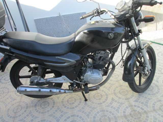 mota  125  syw   A  quatro  tempos  usada
