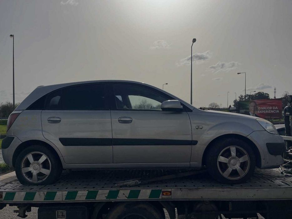 Kia Rio 2010 para peças