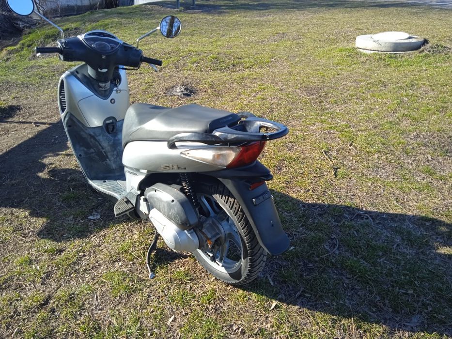Мопед Honda sh-150i