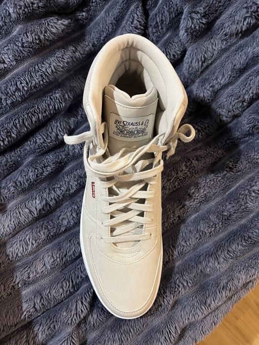 Продам кеды Levi’s