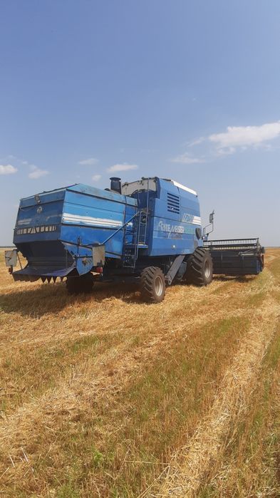 Продам комбайн MDW 527 аналог: Лида 1600  та Кейс 527