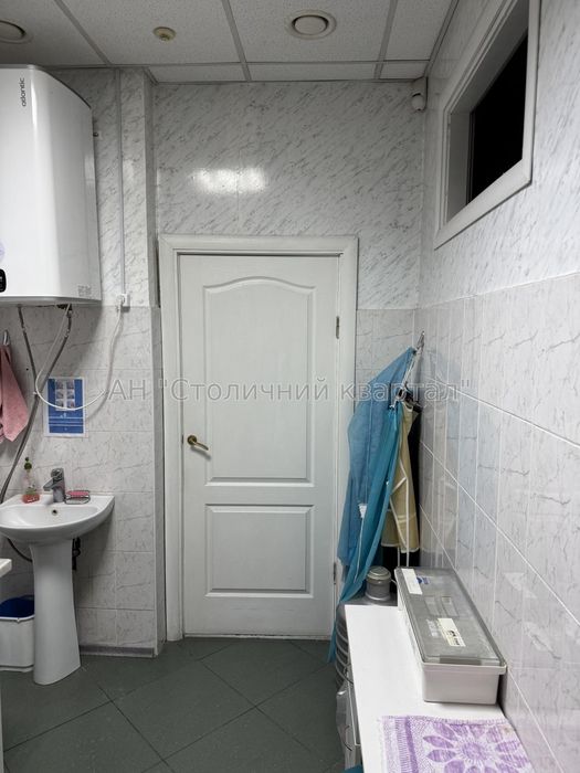 Обладнана клініка на Бажана, Осокорки