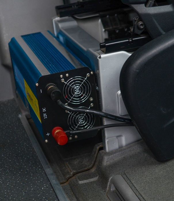Робота на обшивці авто