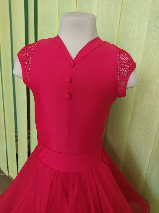 Танцювальна сукня. Дівчата 6-9 років