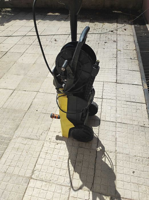 Lavadora Alta Pressão KARCHER K4 Premium