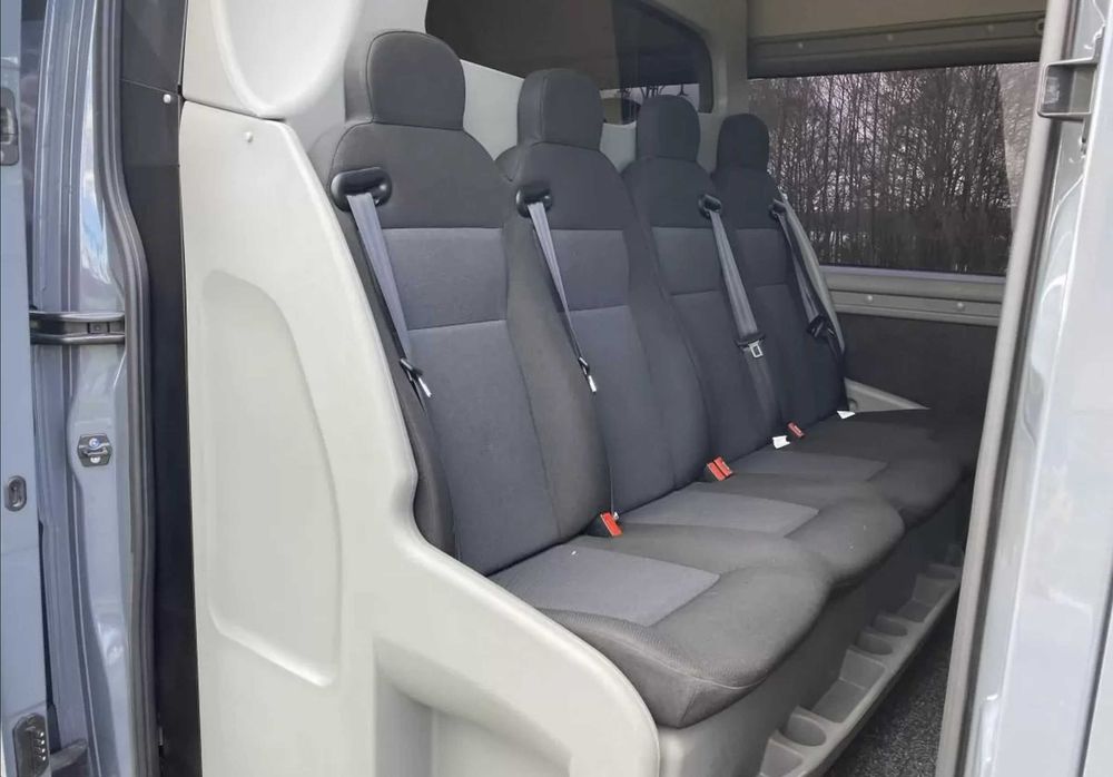 Bus BRYGADÓWKA 7 osobowa 2025r. Wynajem wypożyczalnia dostawczych -10%