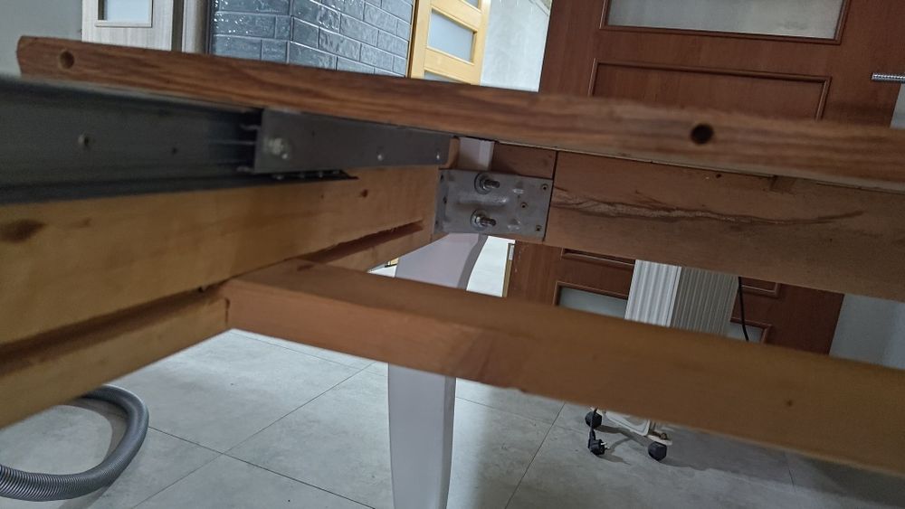 Stół dębowy rozkladany. 180+60x90