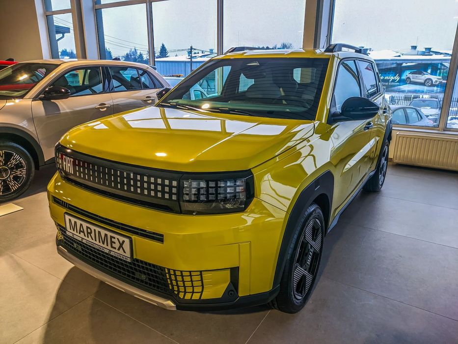 Fiat Grande Panda  La Prima Hybrid z Pakietem Zimowym, dostępne inne kolory !