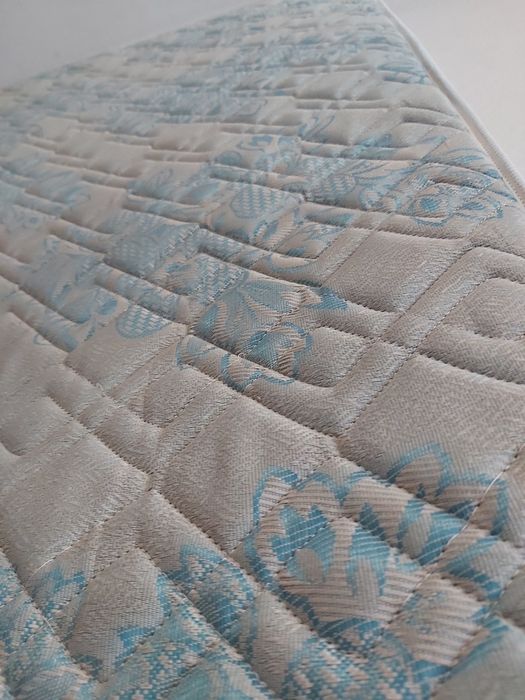 Colchão de Casal (estado: como novo)