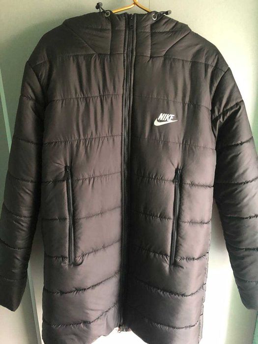 продам куртку nike
