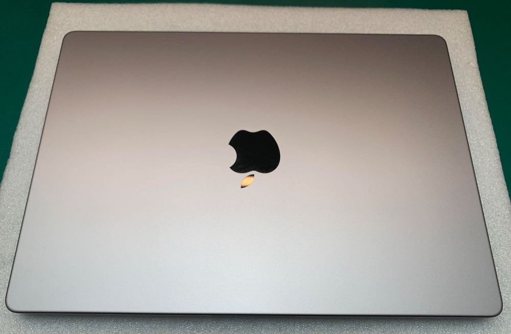 MacBook Pro 14 NAJMOCNIEJSZY | M2 Max 12C/30C | 64 GB RAM | Stan BDB