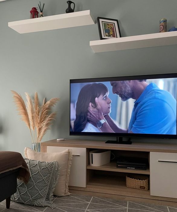 Móvel TV PARIS com 2 portas